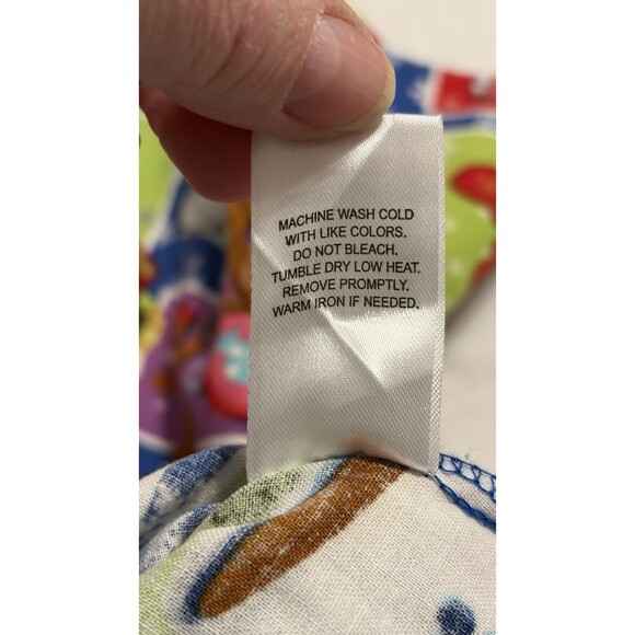 Med Couture Christmas Holiday Winter Women L Scrub Top 100% Cotton RN 64794 - Picture 6 of 9